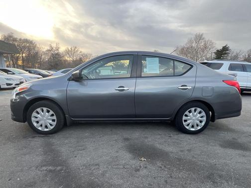 2018 Nissan Versa 1.6 SV