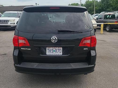 2009 Volkswagen Routan SEL