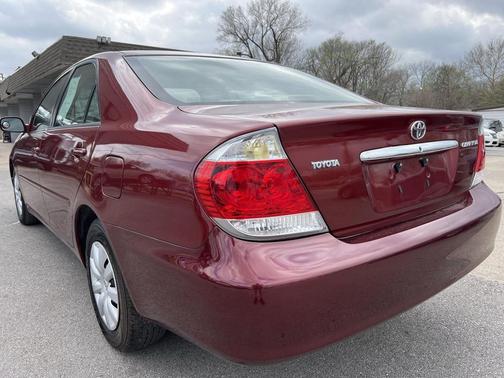 Salsa Red Pearl 2005 Toyota Camry LE