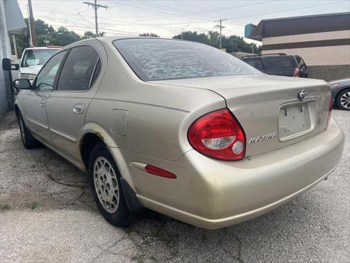 2000 Nissan Maxima GLE