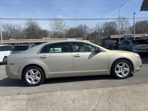 Gold Mist Metallic 2010 Chevrolet Malibu LS
