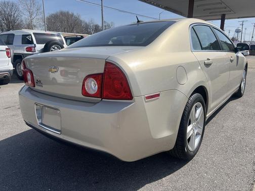 Gold Mist Metallic 2010 Chevrolet Malibu LS