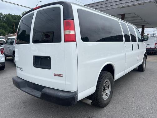 Summit White 2013 GMC Savana 3500 LS