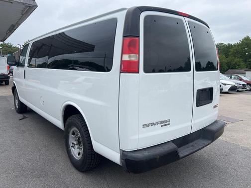 Summit White 2013 GMC Savana 3500 LS