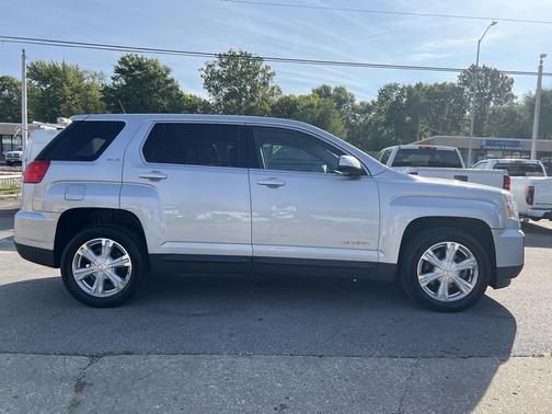 2017 GMC Terrain SLE-1