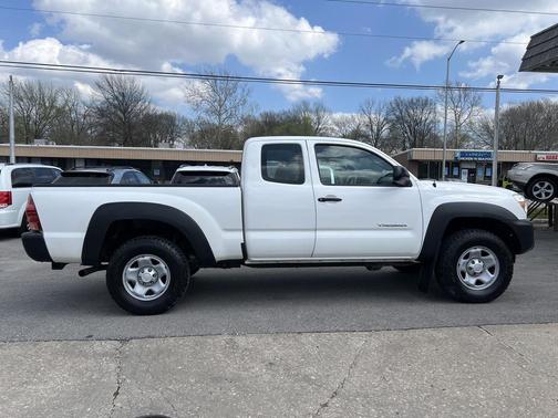 2013 Toyota Tacoma Base