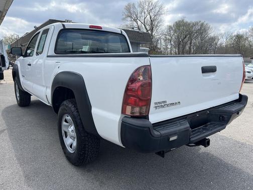 2013 Toyota Tacoma Base