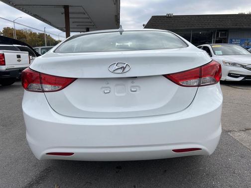 2013 Hyundai ELANTRA Limited