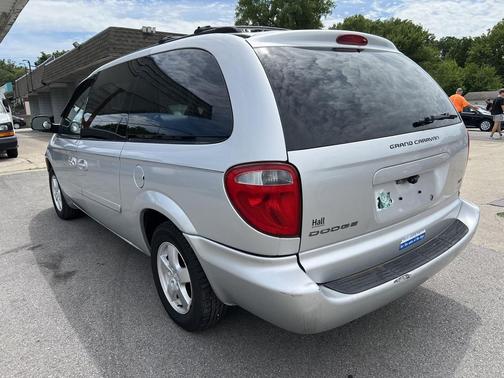 Bright Silver Metallic Clearcoat 2007 Dodge Grand Caravan SXT