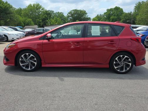 Barcelona Red Metallic 2018 Toyota Corolla iM Base