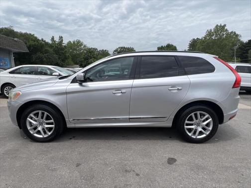 2017 Volvo XC60 T5 Dynamic