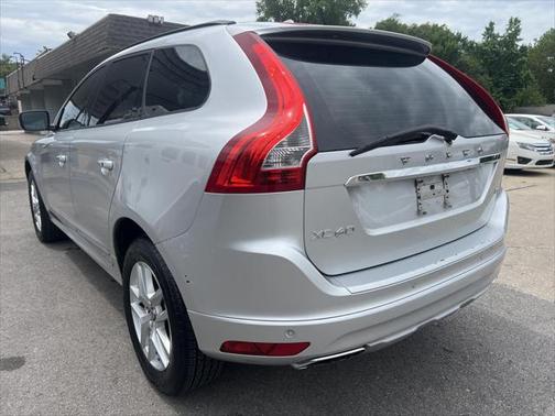 2017 Volvo XC60 T5 Dynamic