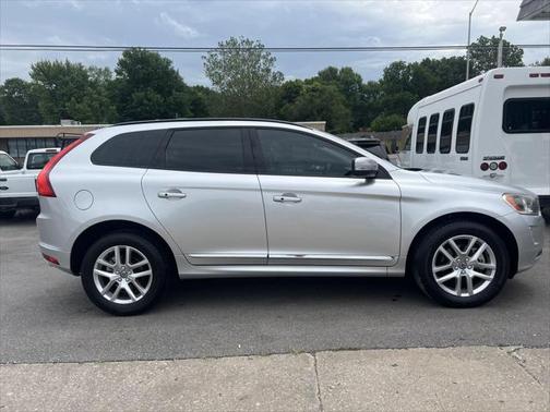 2017 Volvo XC60 T5 Dynamic