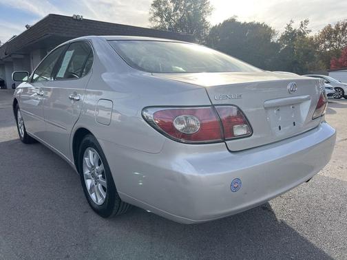 2004 Lexus ES 330 Base