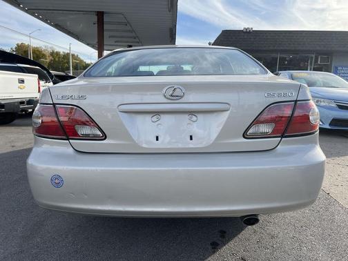 2004 Lexus ES 330 Base