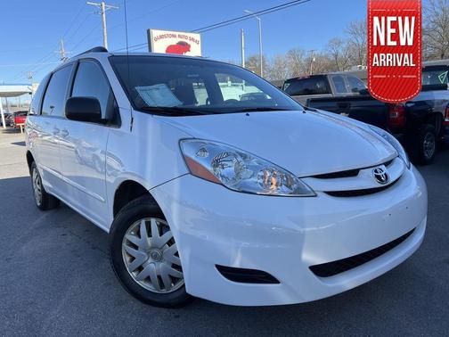 2009 Toyota Sienna LE