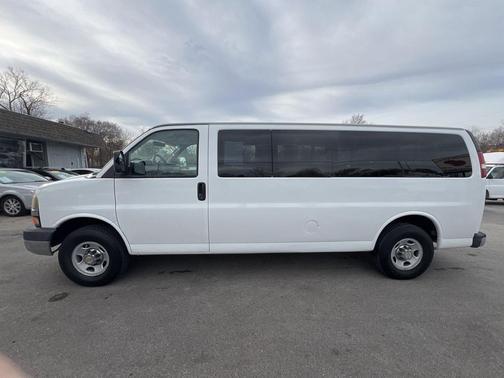 2004 Chevrolet Express 3500 Extended