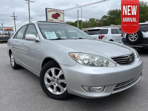 Lunar Mist Metallic 2005 Toyota Camry XLE V6