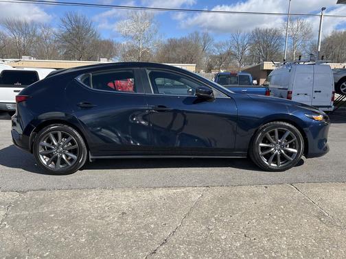 2019 Mazda Mazda3 FWD w/Preferred Package