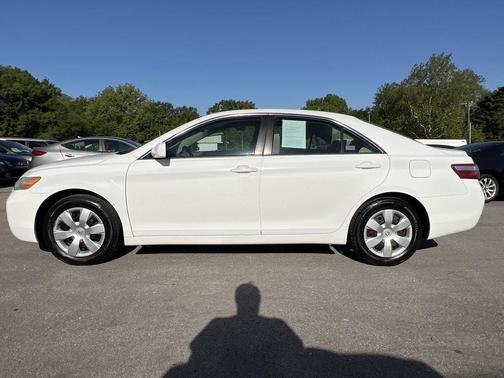 Super White 2008 Toyota Camry LE