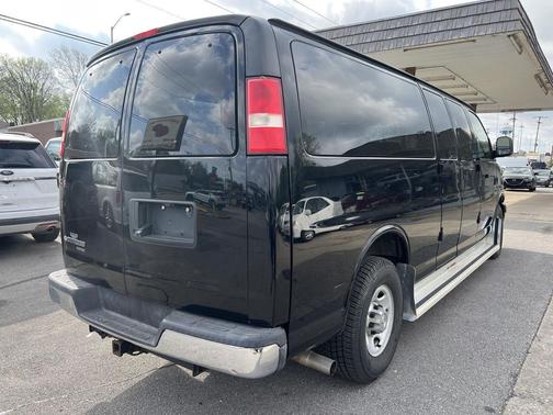 2013 Chevrolet Express 3500 LT