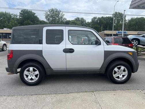 Satin Silver Metallic 2004 Honda Element EX