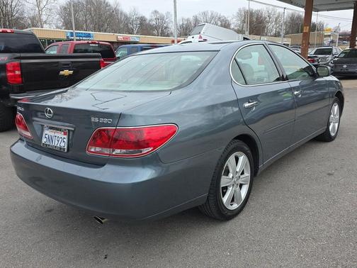 2005 Lexus ES 330 Base