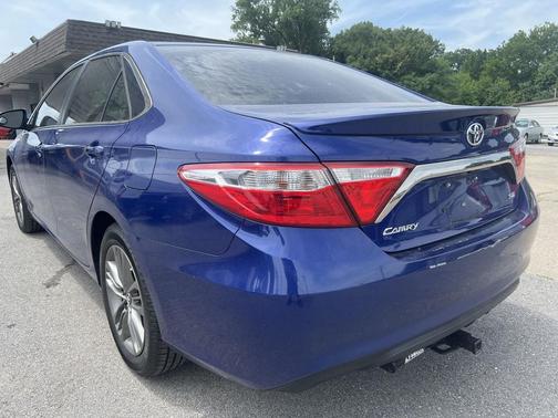 Blue Crush Metallic 2015 Toyota Camry SE