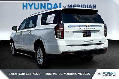 2023 Chevrolet Suburban LT