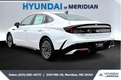 2025 Hyundai SONATA Hybrid SE