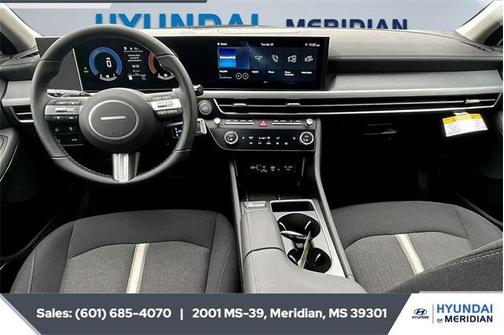 2025 Hyundai SONATA Hybrid SE