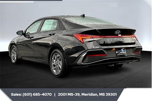 2025 Hyundai ELANTRA HEV Blue