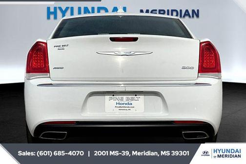 2022 Chrysler 300 Touring