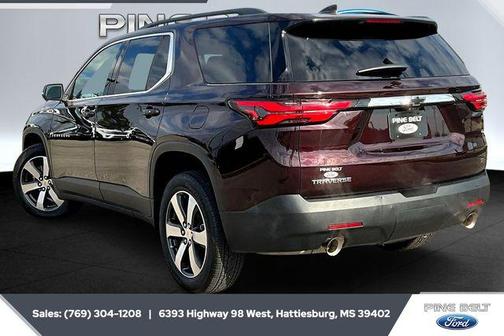 2023 Chevrolet Traverse LT Leather