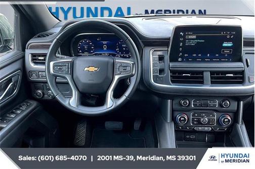 2023 Chevrolet Suburban LT