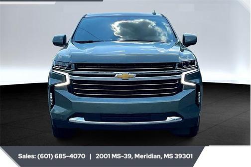 2023 Chevrolet Suburban LT