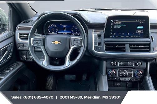 2023 Chevrolet Suburban LT
