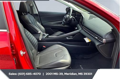 2022 Hyundai ELANTRA Limited