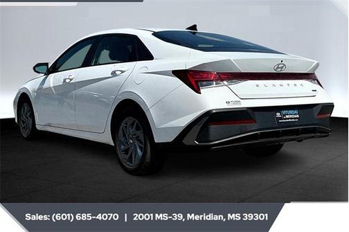 2025 Hyundai ELANTRA HEV Blue