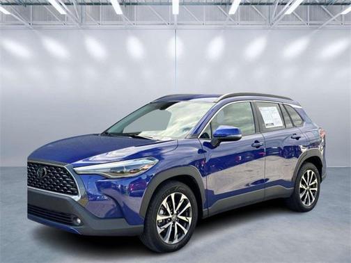 2023 Toyota Corolla Cross XLE