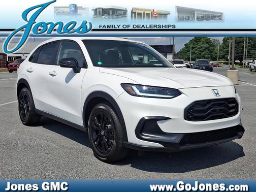 Platinum White Pearl 2026 Honda HR-V