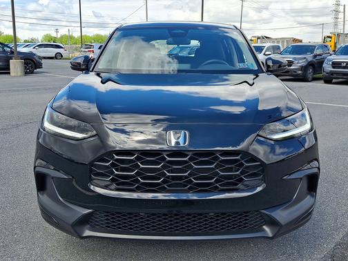 Crystal Black Pearl 2025 Honda HR-V