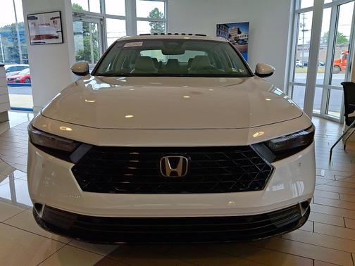 Platinum White Pearl 2026 Honda Accord Hybrid