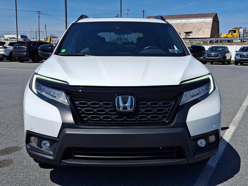 Platinum White Pearl 2021 Honda Passport