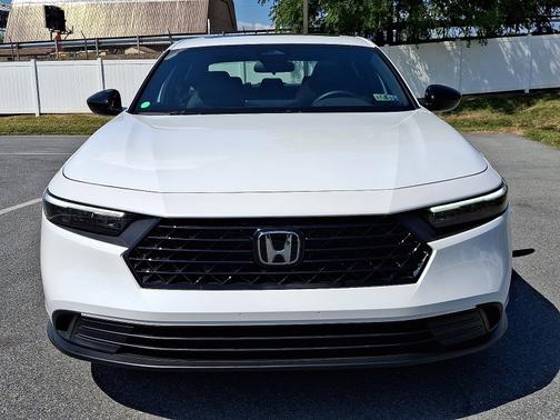 2025 Honda Accord Hybrid 