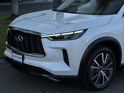 2023 INFINITI QX60 SENSORY