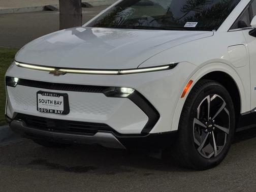 2025 Chevrolet Equinox EV LT