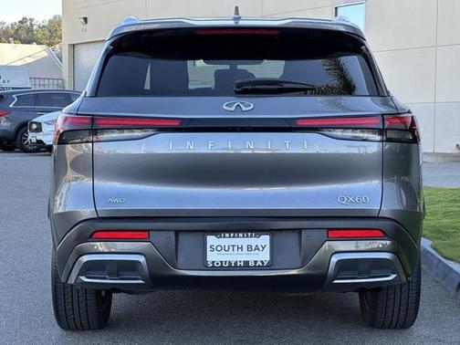 2022 INFINITI QX60 Luxe