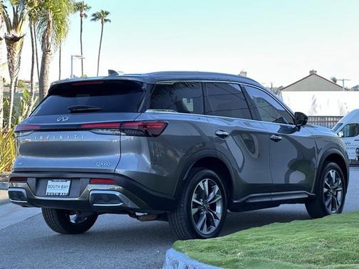2022 INFINITI QX60 Luxe