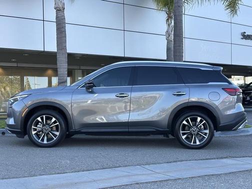 2022 INFINITI QX60 Luxe